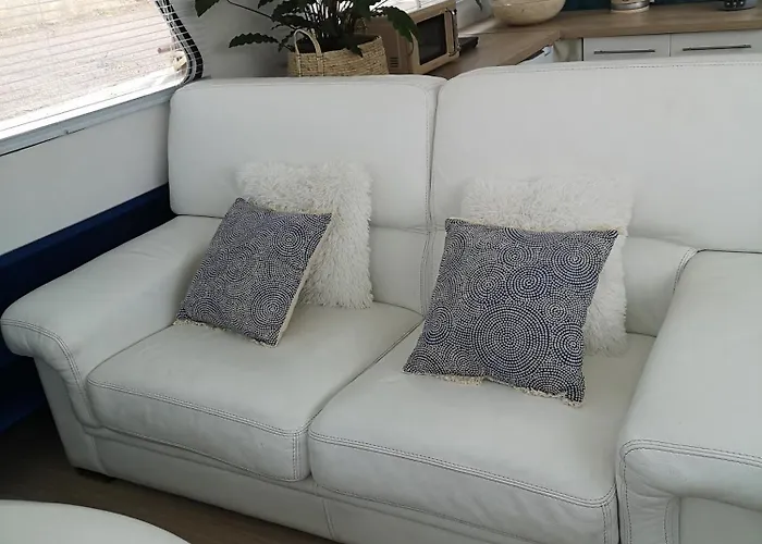 Botel Bateau Mama Mia